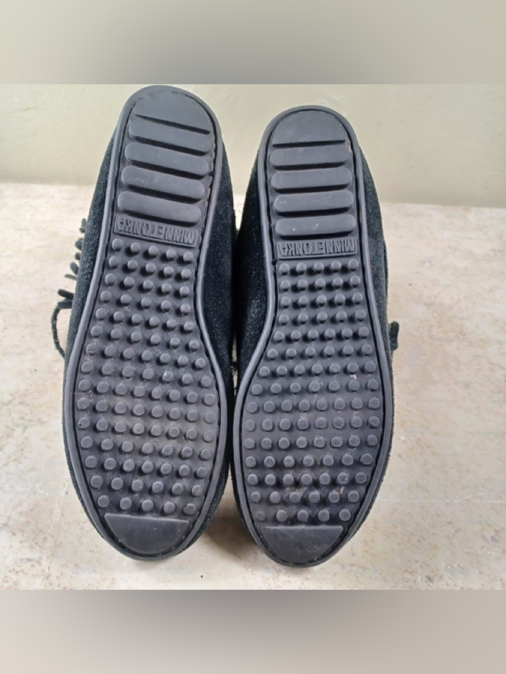 Minnetonka black Suede Fringe Lace-Up Moccasins - Picture 7 of 11